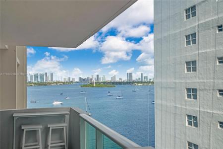1200 West Ave