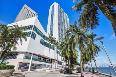 335 S Biscayne Blvd