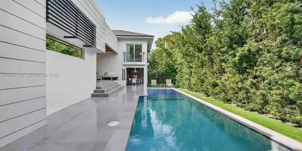 315 Palmwood Ln