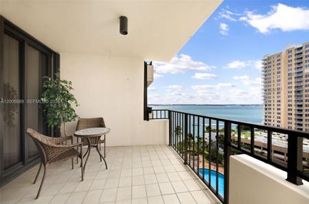 520 Brickell Key Dr