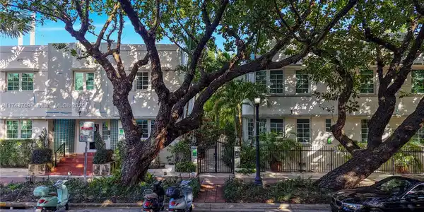349 Meridian Ave