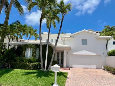 4 Coconut Ln