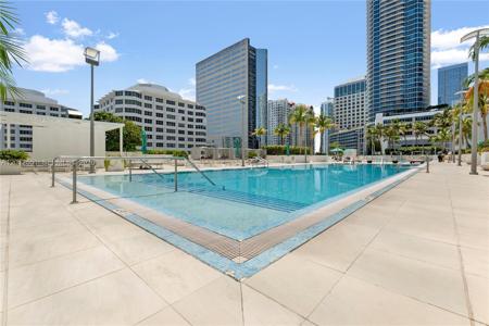 950 Brickell Bay Dr