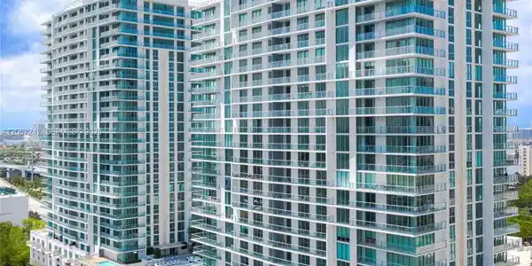 330 Sunny Isles Blvd