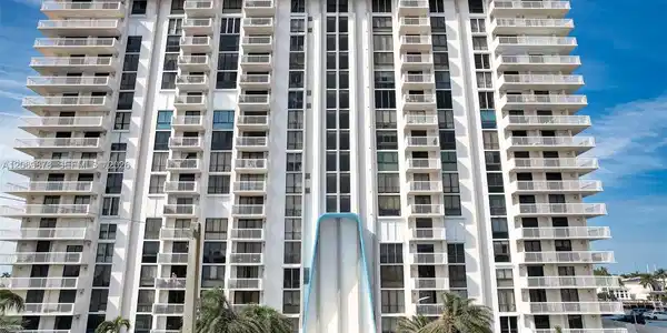 1500 S Ocean Dr