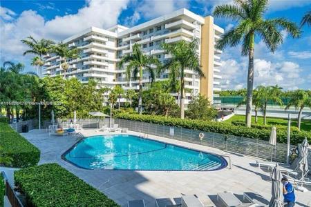 199 Ocean Lane Dr