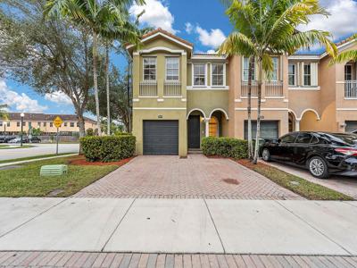 2463 SE 15th Ct