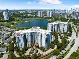 19900 E Country Club Dr Unit 1016