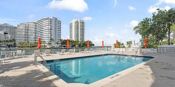 1450 Lincoln Rd