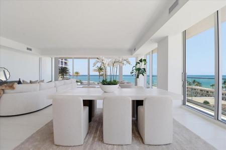 153 N Seabreeze