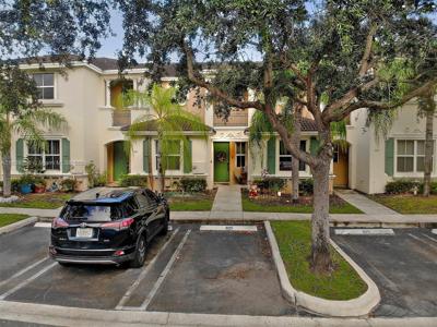 925 NE 42nd Pl
