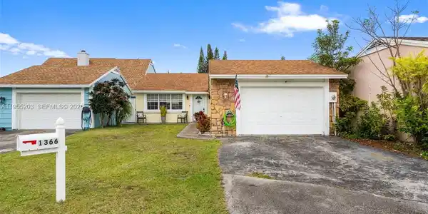1366 Osprey Ct