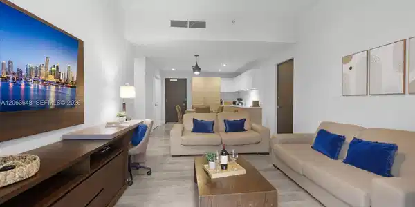 777 N Ocean Dr