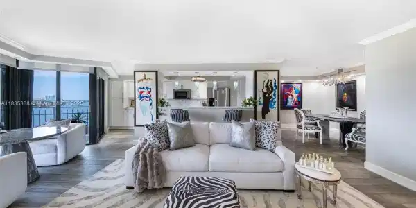 4000 Towerside Ter
