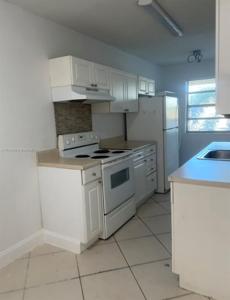 1100 NE 1st Ct