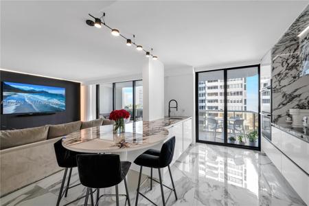 9 Island Ave