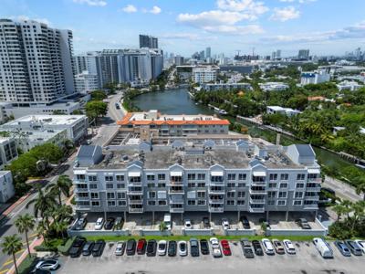2642 Collins Ave