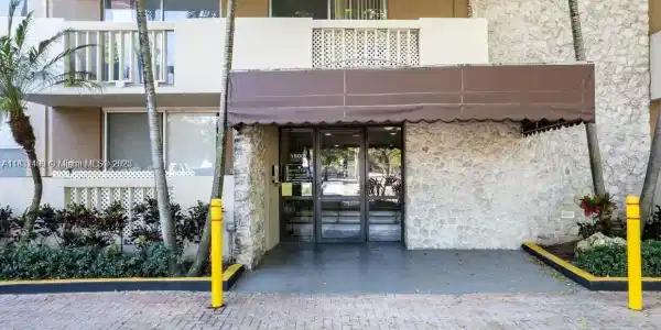 1800 Sans Souci Blvd
