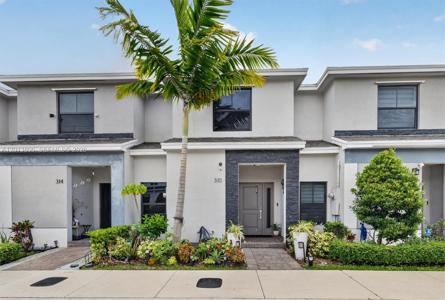 310 NE 1st Dr