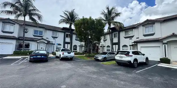 2324 SE 23rd Rd