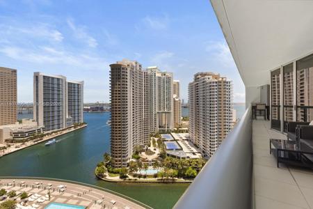 495 Brickell Ave