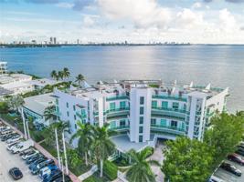 2000 Bay Dr Unit 402