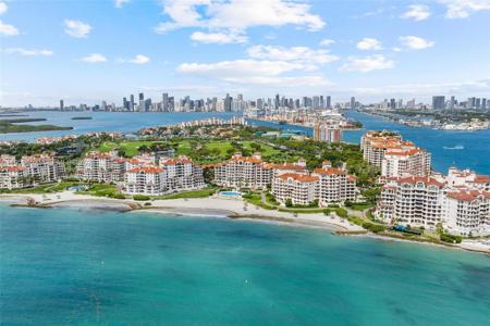 7600 N Fisher Island Dr