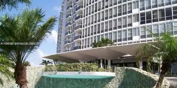 900 BAY DR