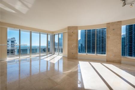 901 Brickell Key Blvd