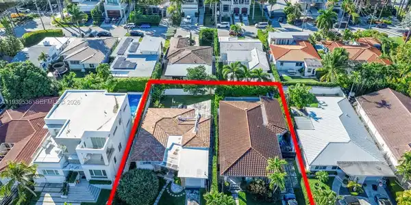 9424 - 9432 Carlyle Ave