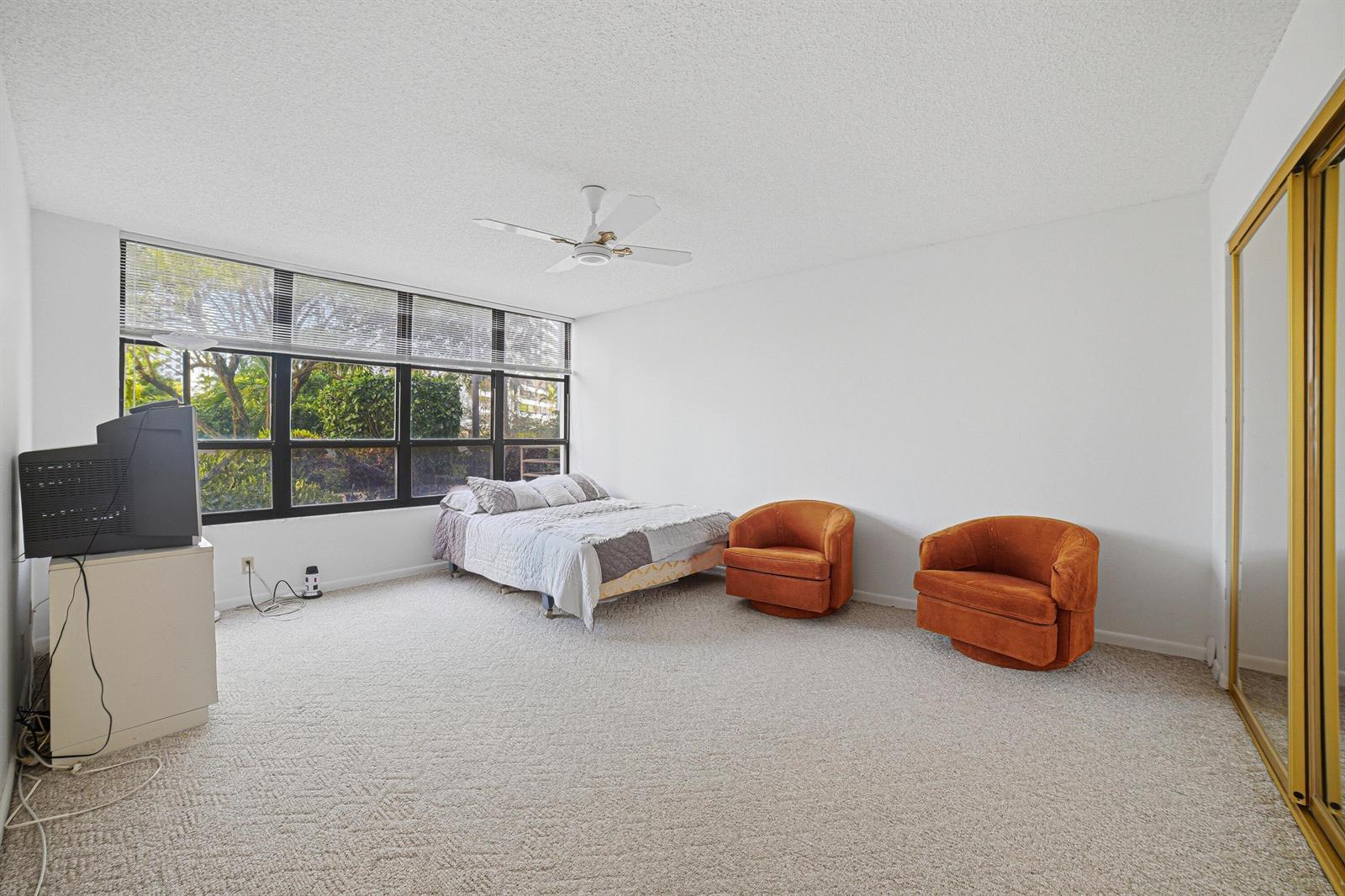 Image 3: Bedroom2