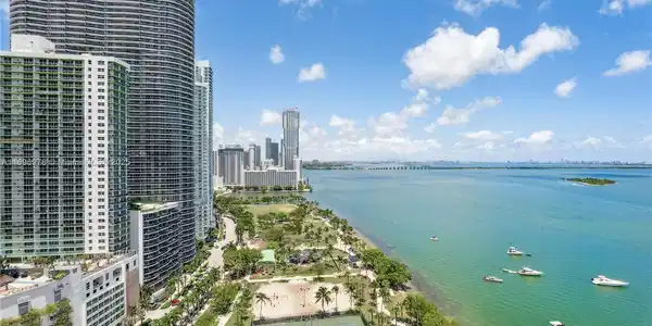 1717 N Bayshore Dr