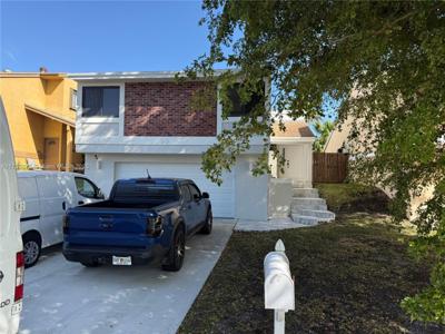 9921 SW 218th Ter