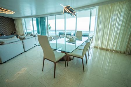 2127 Brickell Ave