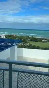 7600 Collins Ave