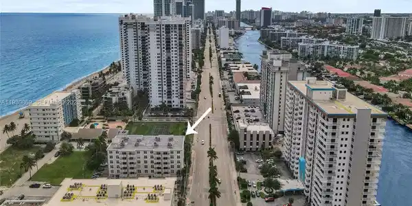 1901 S Ocean Dr