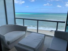 17121 Collins Ave Unit 906