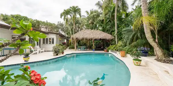 5460 SW 80th St
