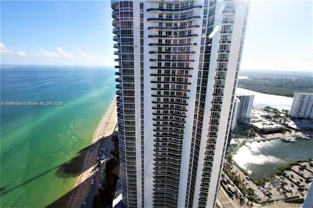 16001 Collins Ave