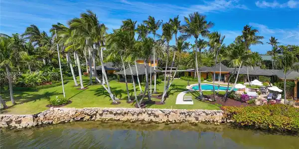 6 Riverview Rd