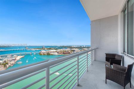 335 S Biscayne Blvd