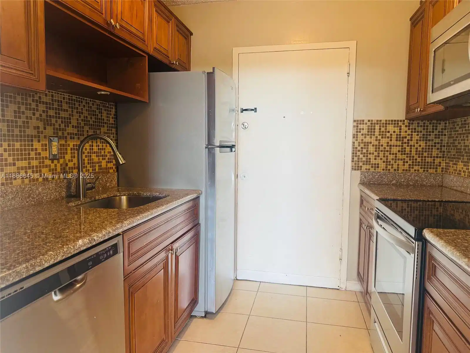 Image 1: Kitchen - Wood Like Cabinets & Backsplash