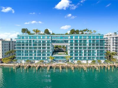 9201 E Bay Harbor Dr