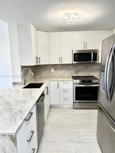 401 Golden Isles Dr