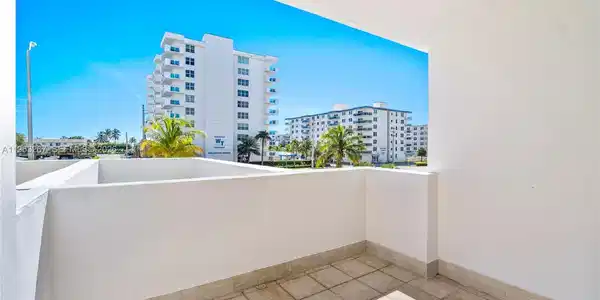 1410 S Ocean Dr