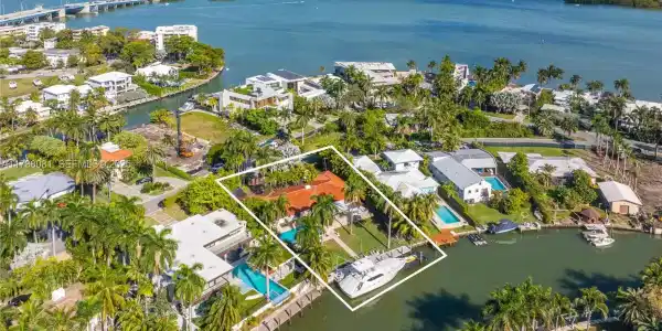 1070 Belle Meade Island Dr