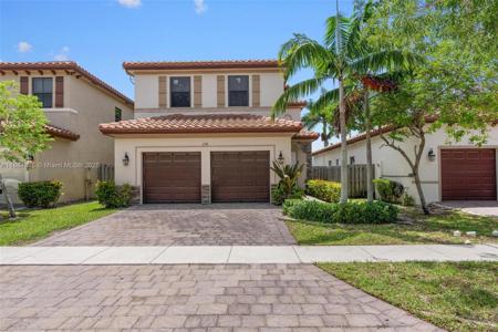 158 NE 23rd Ter