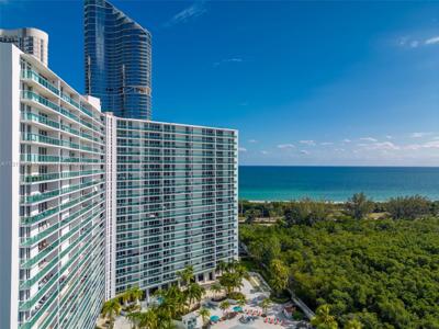100 Bayview Dr