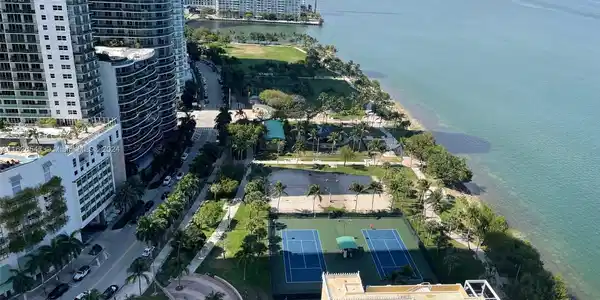 1717 N Bayshore Dr