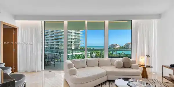 1000 S Pointe Dr